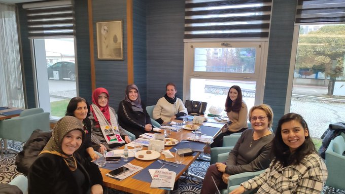 #KadınDayanışmaKöprüsü projemiz kapsamında, ihtiyaç analizimizi Malatya'daki STK temsilcisi ve siyasetçi kadınlara sunduk.